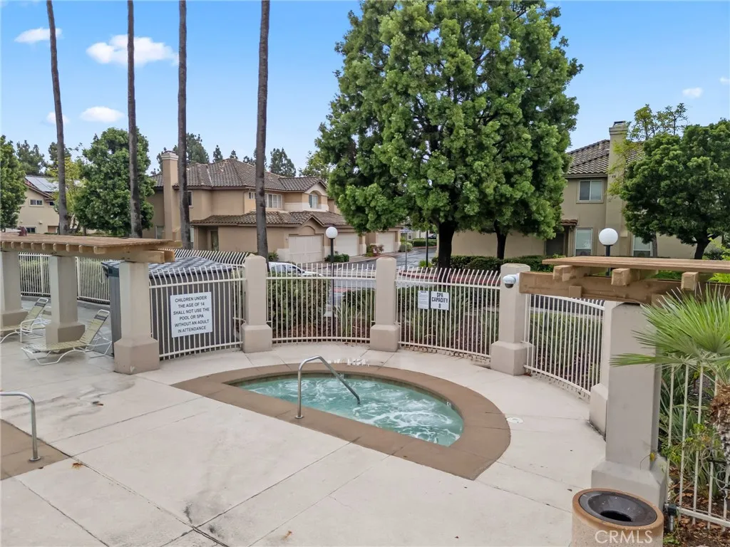 https://cdn.realtyfeed.com/cdn/127/306547973/871d9632a9509ac0e97c62bb7cee7e11.webp