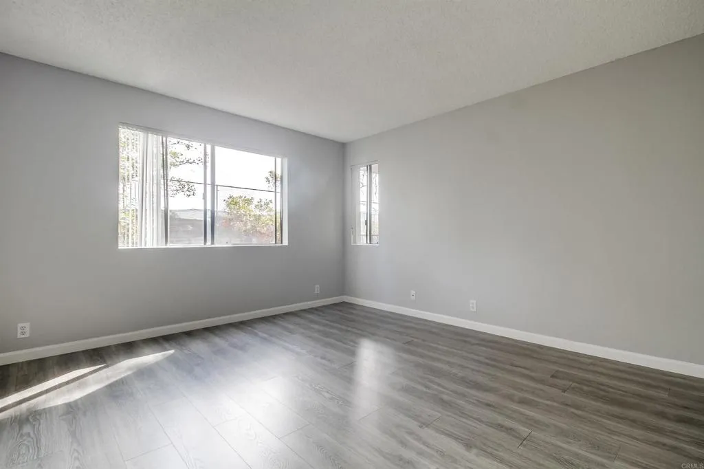 https://cdn.realtyfeed.com/cdn/127/306548012/ce8b6bb4894ee90787725f9fd6ed398b.webp