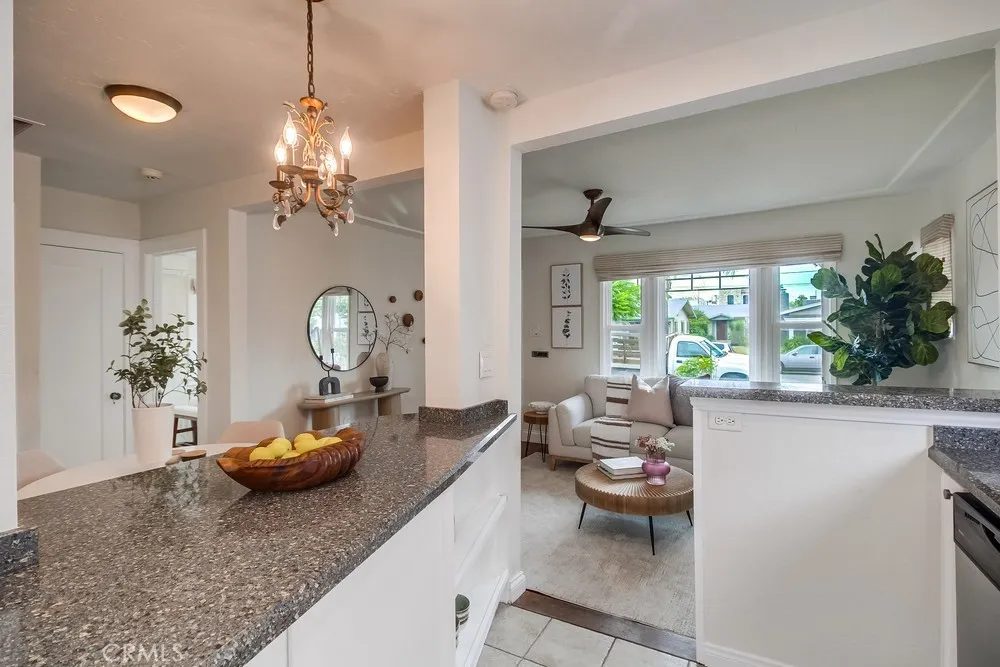 https://cdn.realtyfeed.com/cdn/127/306548045/6cc7d4f17d63b9725a56211d08c1bff2.webp