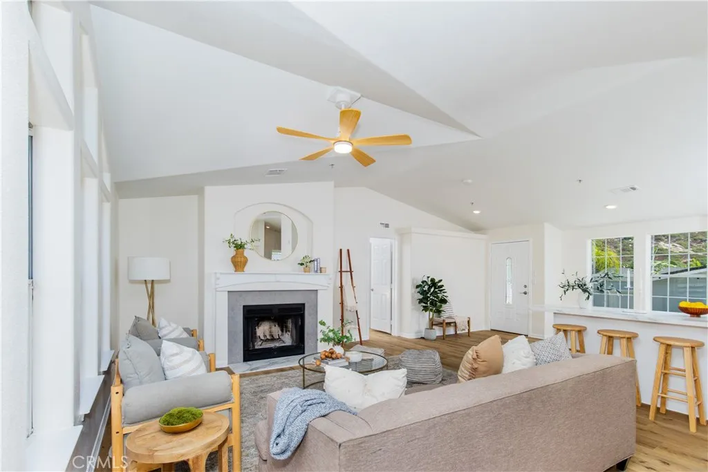 https://cdn.realtyfeed.com/cdn/127/306548156/cf6fc9d1cab37295ca38697cd9b8fafb.webp