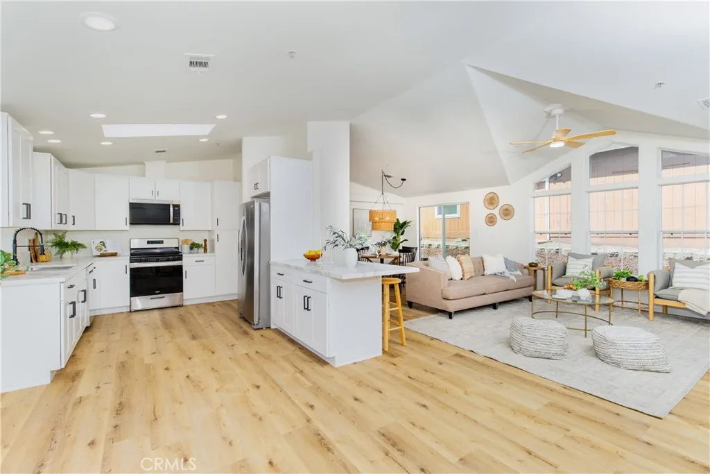 https://cdn.realtyfeed.com/cdn/127/306548156/f808639ed5b6bce9dfb68dbc85c2c8ff.webp