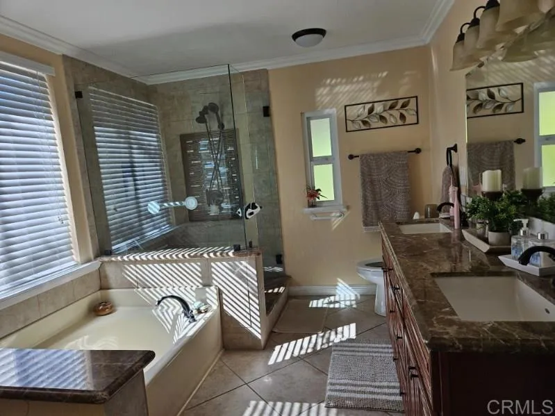 https://cdn.realtyfeed.com/cdn/127/306548216/3de2cda8262a8798b80d1ffbf6ab3971.webp