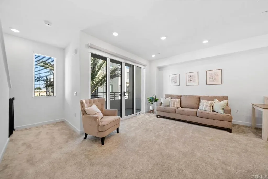 Photo #2: PTP2507208 Listing 