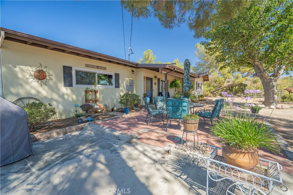 33305 Chamizo Calle, Agua Dulce, CA 91390 - Photo 3 of 70, Agua Dulce, CA