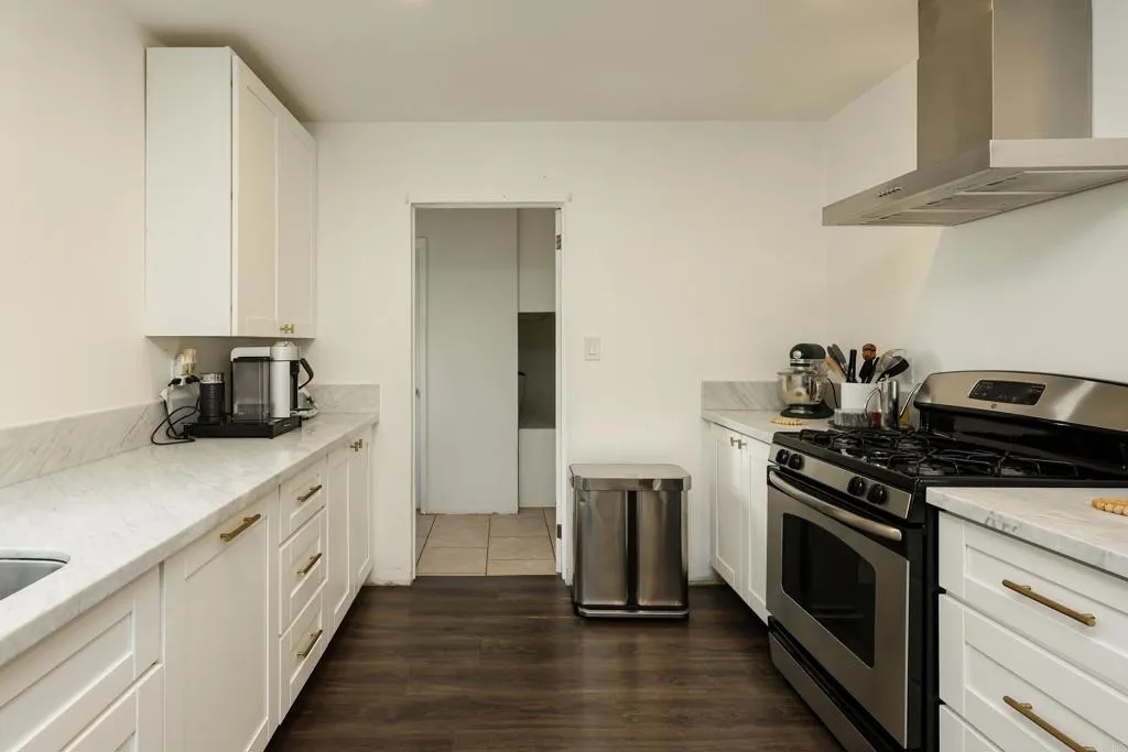 https://cdn.realtyfeed.com/cdn/127/306548249/02b6d18abc21188e694399aeaf4fe791.webp