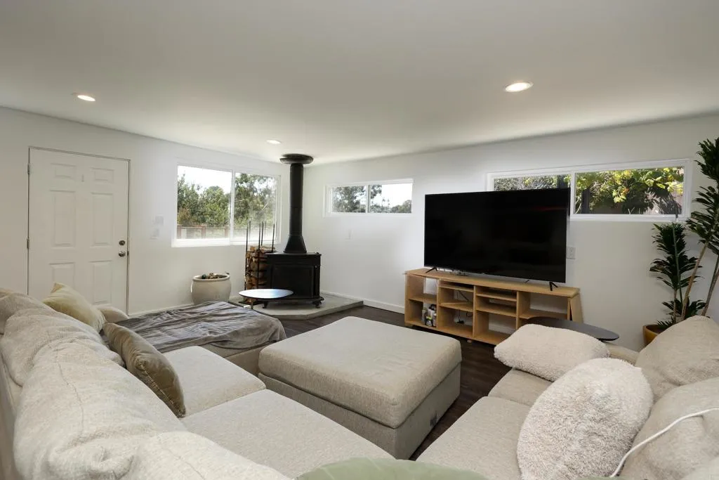https://cdn.realtyfeed.com/cdn/127/306548249/463f7a2725187f7885083ac01a5b2f2c.webp