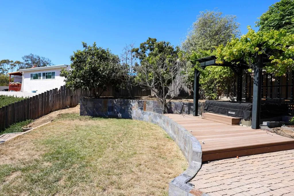 https://cdn.realtyfeed.com/cdn/127/306548249/ee705d9ffdc87bf51ed24928f49e45bc.webp