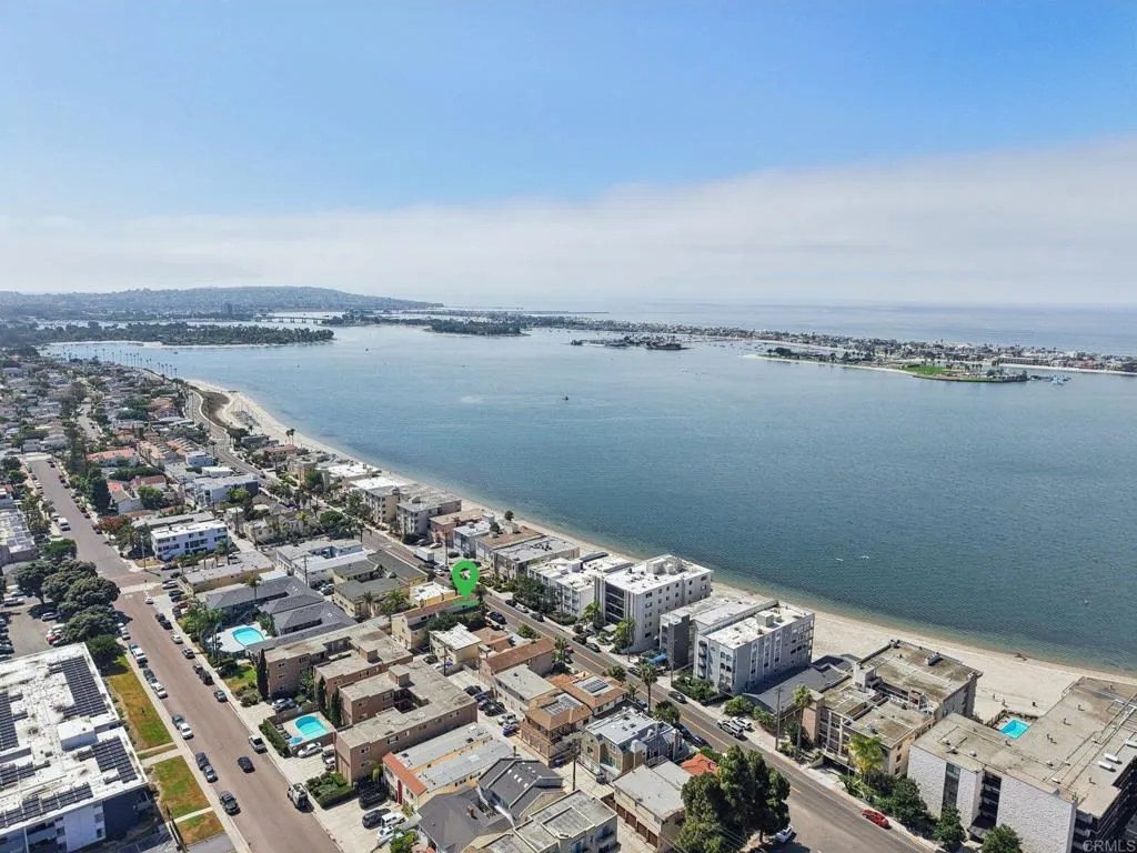 https://cdn.realtyfeed.com/cdn/127/306548294/84979415e3e6d6c0d3462e297a813ede.webp