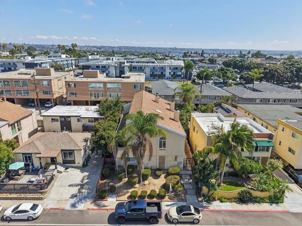 https://cdn.realtyfeed.com/cdn/127/306548294/85c0d4f5faa149fab1a8434f23754354.webp