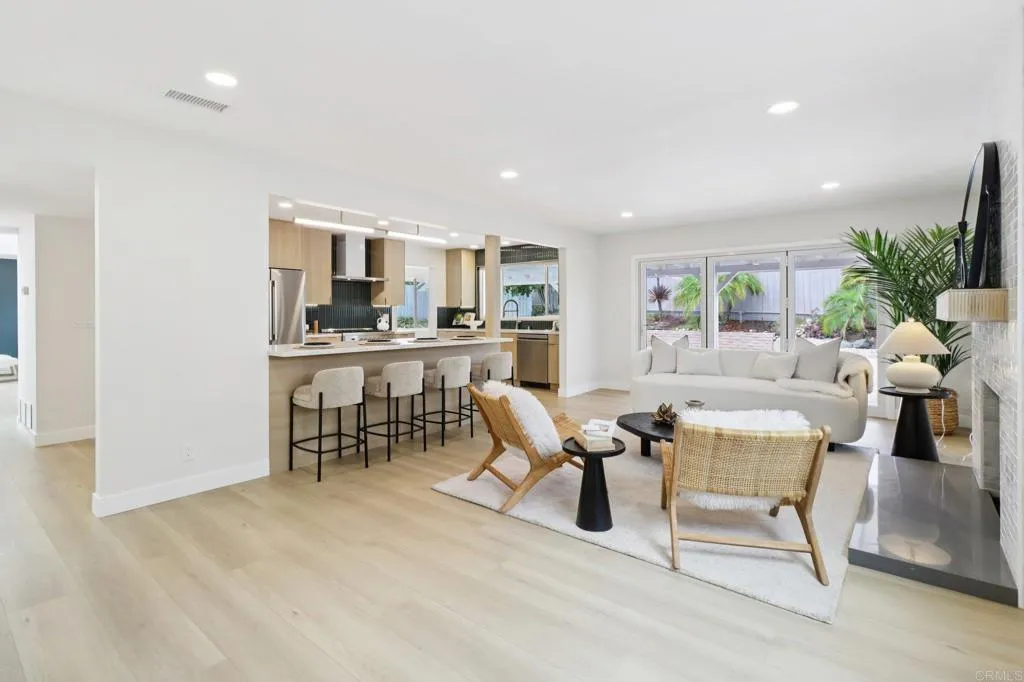 https://cdn.realtyfeed.com/cdn/127/306548306/ce70fbdae511283f6ac8fe46544f657e.webp