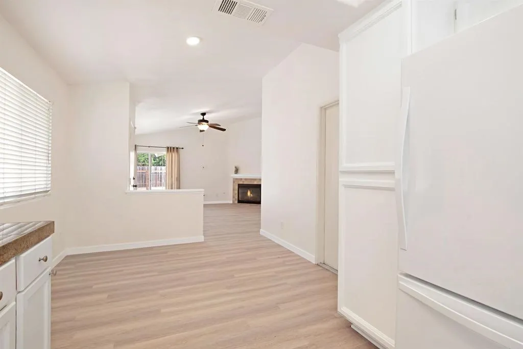 https://cdn.realtyfeed.com/cdn/127/306548346/1631b82eafcf7a2c996f82c72a43a671.webp
