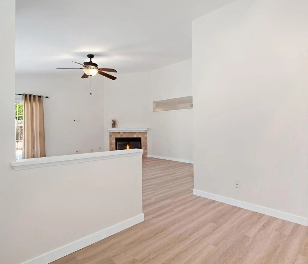 https://cdn.realtyfeed.com/cdn/127/306548346/2a487d4ea7c8833017703c0fe6ea5904.webp