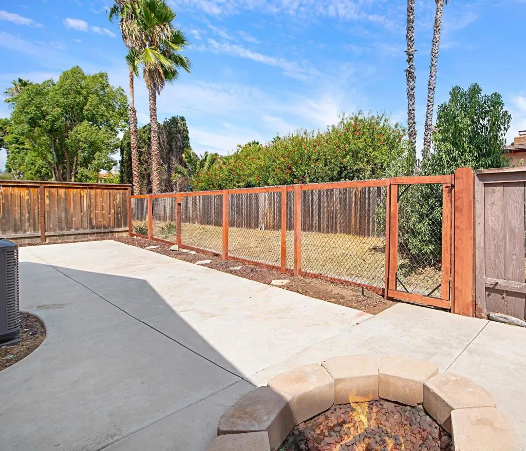 https://cdn.realtyfeed.com/cdn/127/306548346/9d40251c6817b5a6d51139dcaa8faa09.webp
