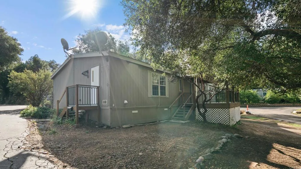 https://cdn.realtyfeed.com/cdn/127/306548413/c2af93acc2c7ba0df1de31f0bf278ce9.webp