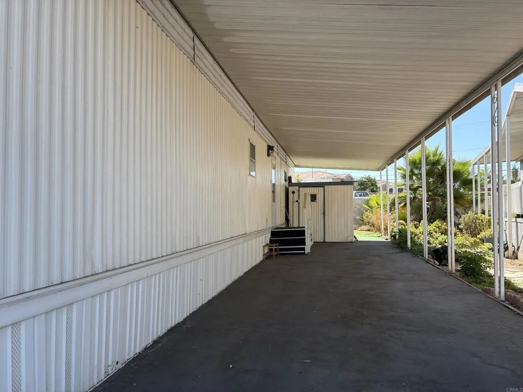 https://cdn.realtyfeed.com/cdn/127/306548416/c9cb74438025b4cddf9884175a780f59.webp