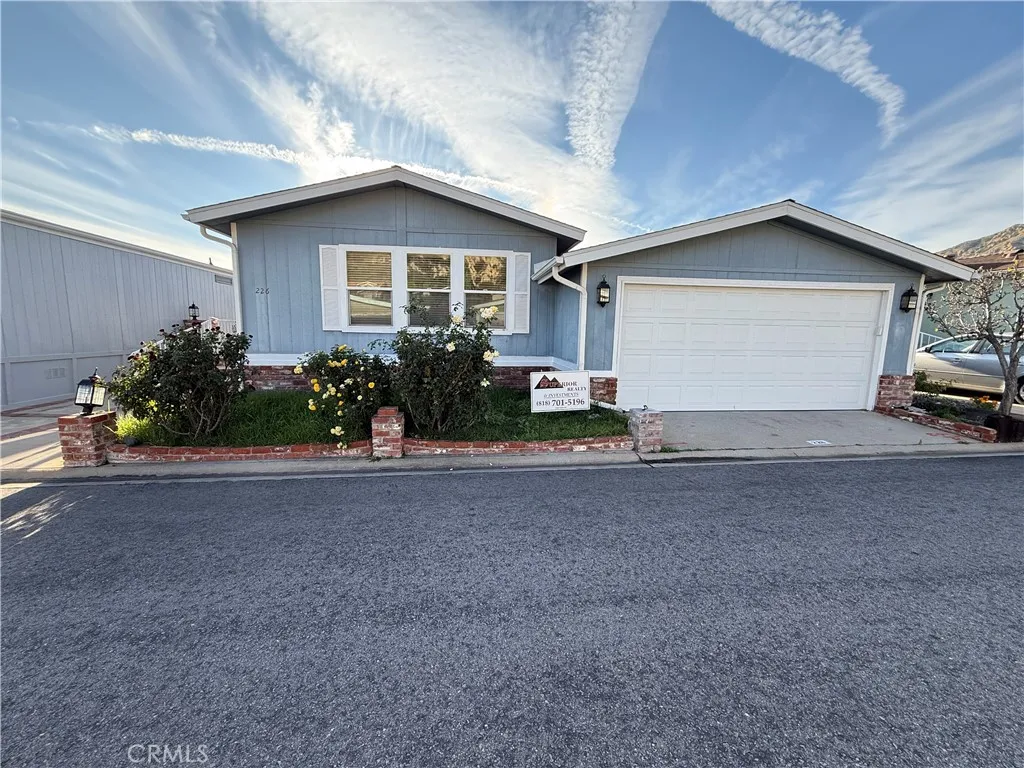 15455 Glenoaks Unit 226, Sylmar, CA 91342 - Main photo, Sylmar, CA