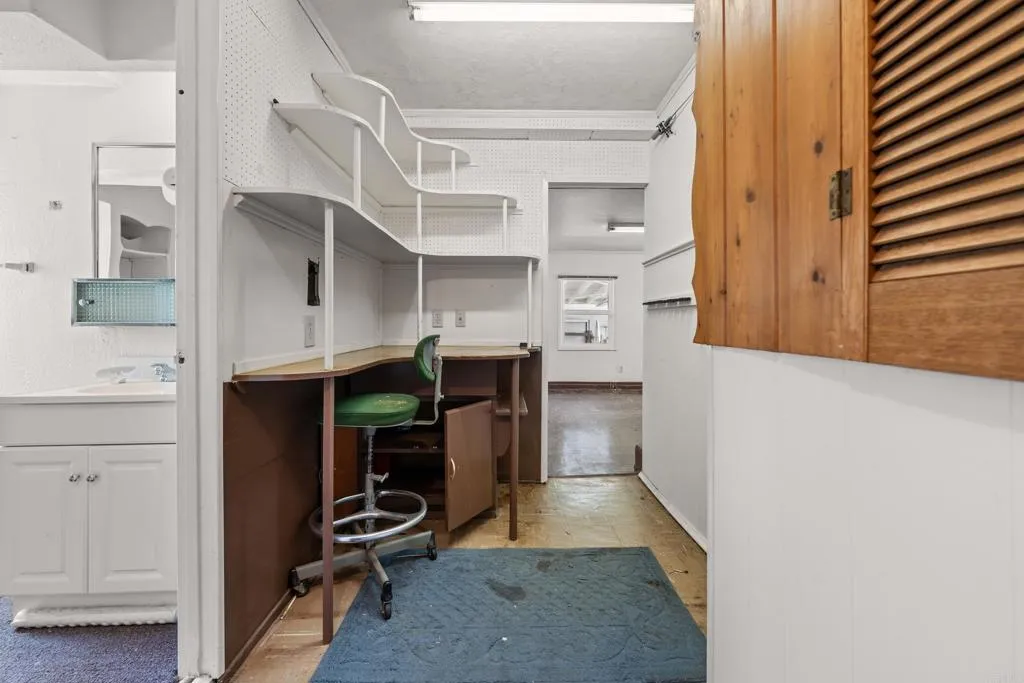 https://cdn.realtyfeed.com/cdn/127/306548428/7f9b3078da86dd30a18f8ed27fab785e.webp