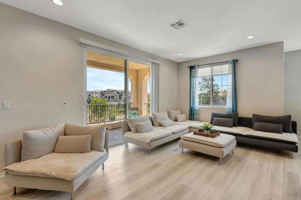 Photo #4: PTP2507215 Listing 