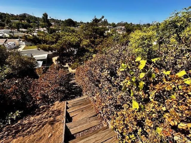 https://cdn.realtyfeed.com/cdn/127/306548505/9fab73b998a63a9eb08a7d0694e81c34.webp