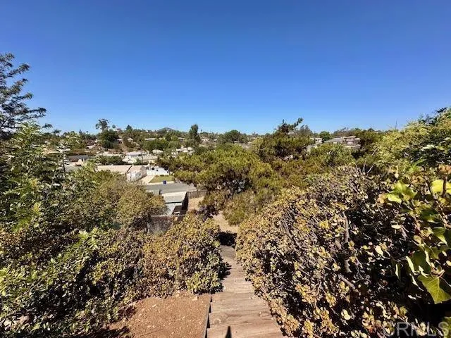 https://cdn.realtyfeed.com/cdn/127/306548505/a989c4fe3fac7026a9daa8ed95a57f8c.webp