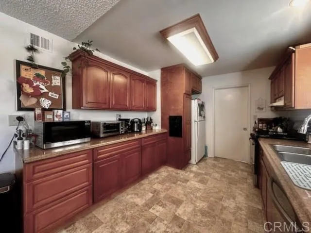 https://cdn.realtyfeed.com/cdn/127/306548505/b2323f216a6fc37d17e6ef4bd14c44b6.webp
