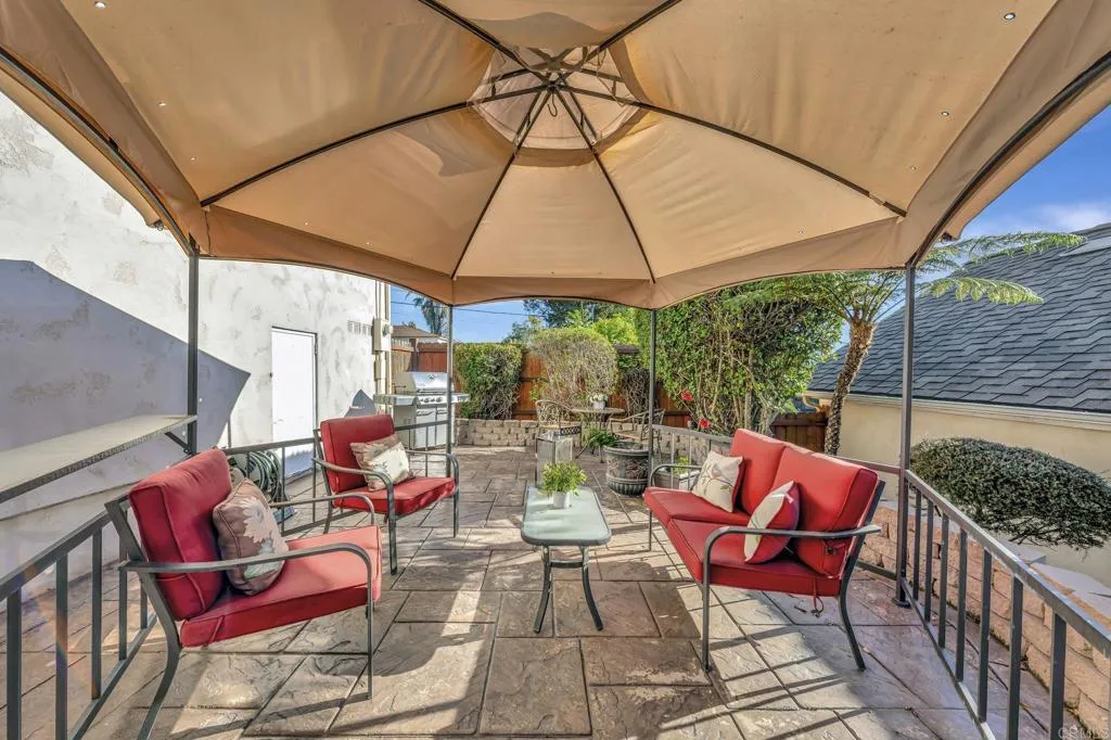 https://cdn.realtyfeed.com/cdn/127/306548559/ab00cc74b68c74f3c4f6a9f6fd1951f1.webp