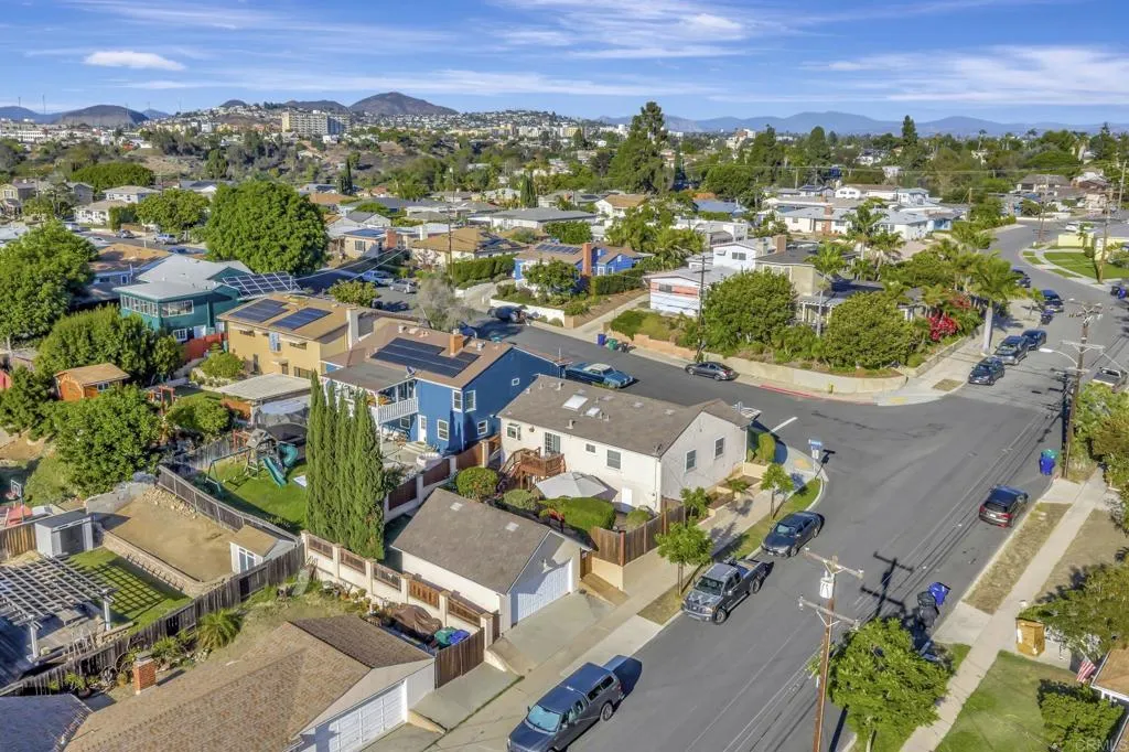 https://cdn.realtyfeed.com/cdn/127/306548559/d1f0cace5e884296382827a30428b666.webp