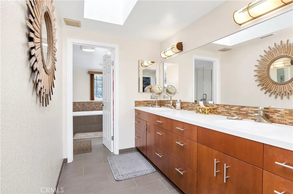 Photo #34: SW25221828 Listing: Photo #34