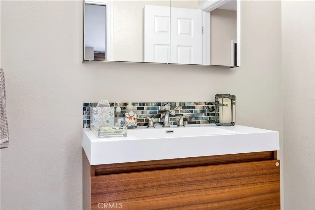Photo #42: SW25221828 Listing: Photo #42