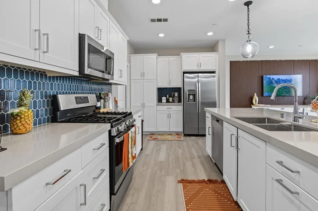 Photo #12: PTP2507221 Listing: Photo #12