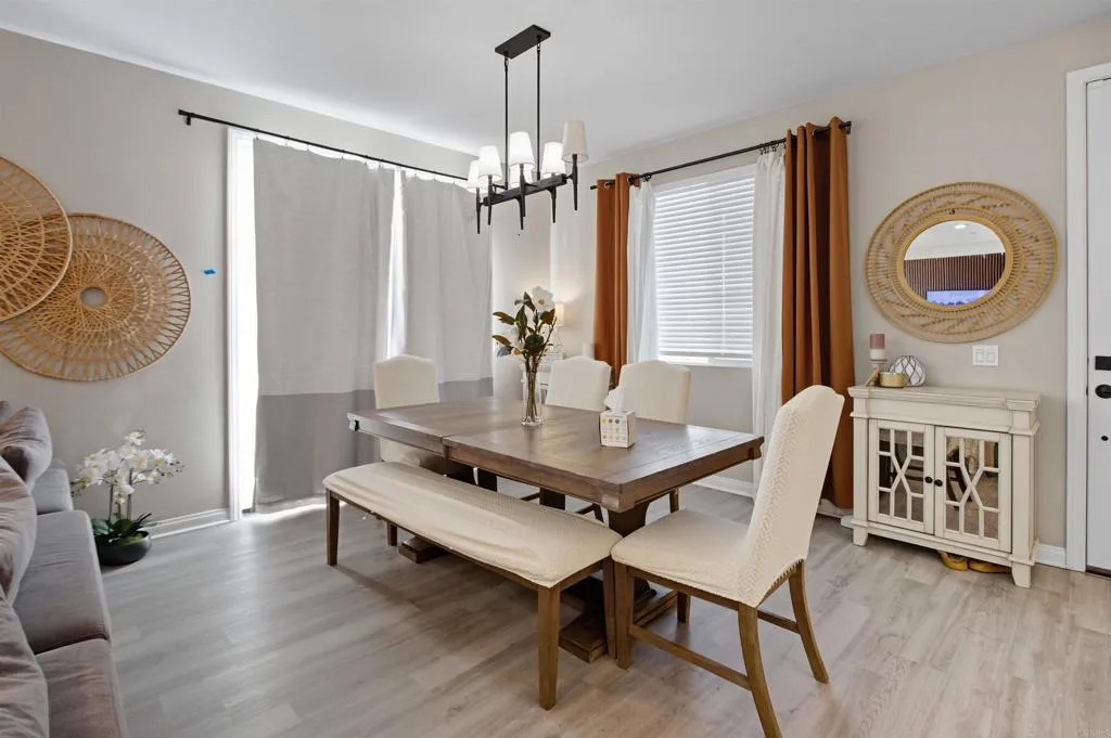 https://cdn.realtyfeed.com/cdn/127/306548622/d6edf6f4206180272e79477966c5169e.webp