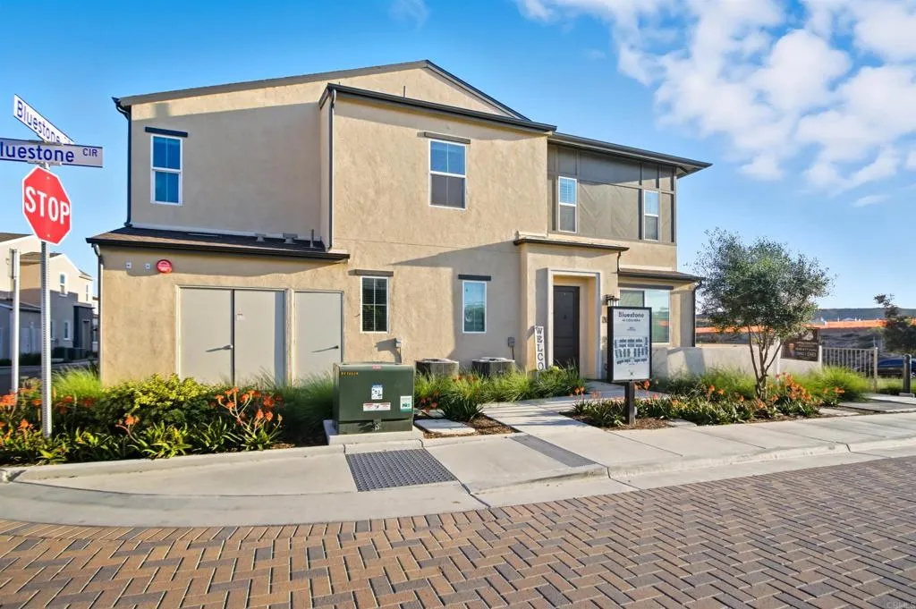 https://cdn.realtyfeed.com/cdn/127/306548622/f2a90c9b544da6dff46f02f031956f91.webp