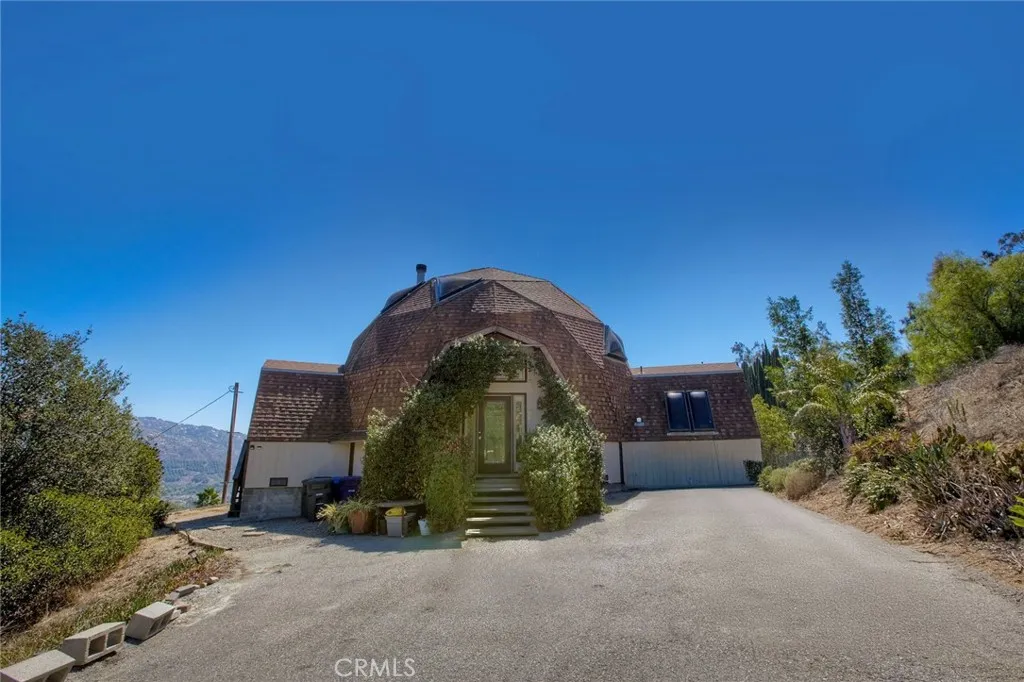 https://cdn.realtyfeed.com/cdn/127/306548713/322d1f6e5093922b5a41a436492e11a6.webp