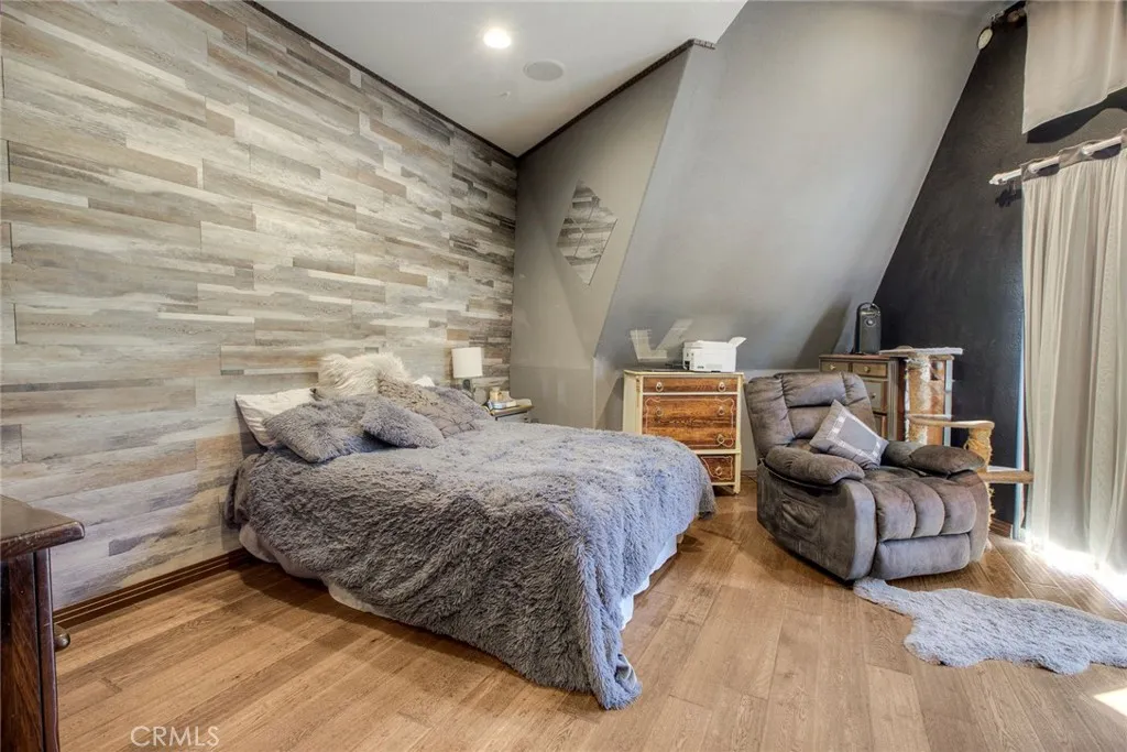 https://cdn.realtyfeed.com/cdn/127/306548713/947d1a37925e3504271c334fab1d596e.webp