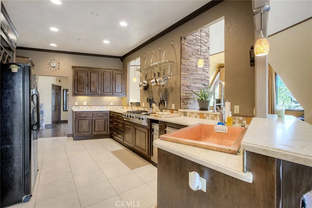 https://cdn.realtyfeed.com/cdn/127/306548713/a9fae9f96c69baed91c9fb84a78beabc.webp