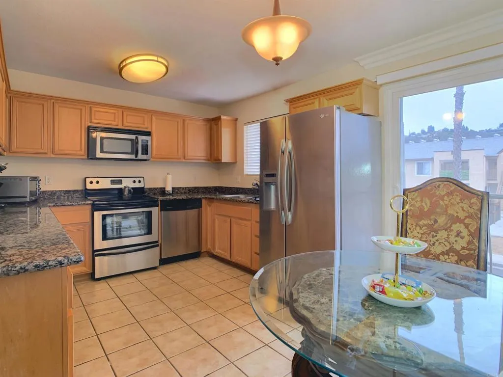 Photo #8: PTP2507230 Listing: Photo #8