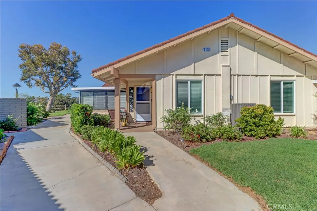 Laguna Woods, CA 92637
