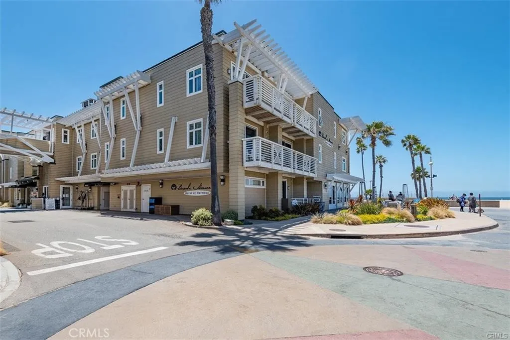 1300 The Strand Unit 333, Hermosa Beach, CA 90254