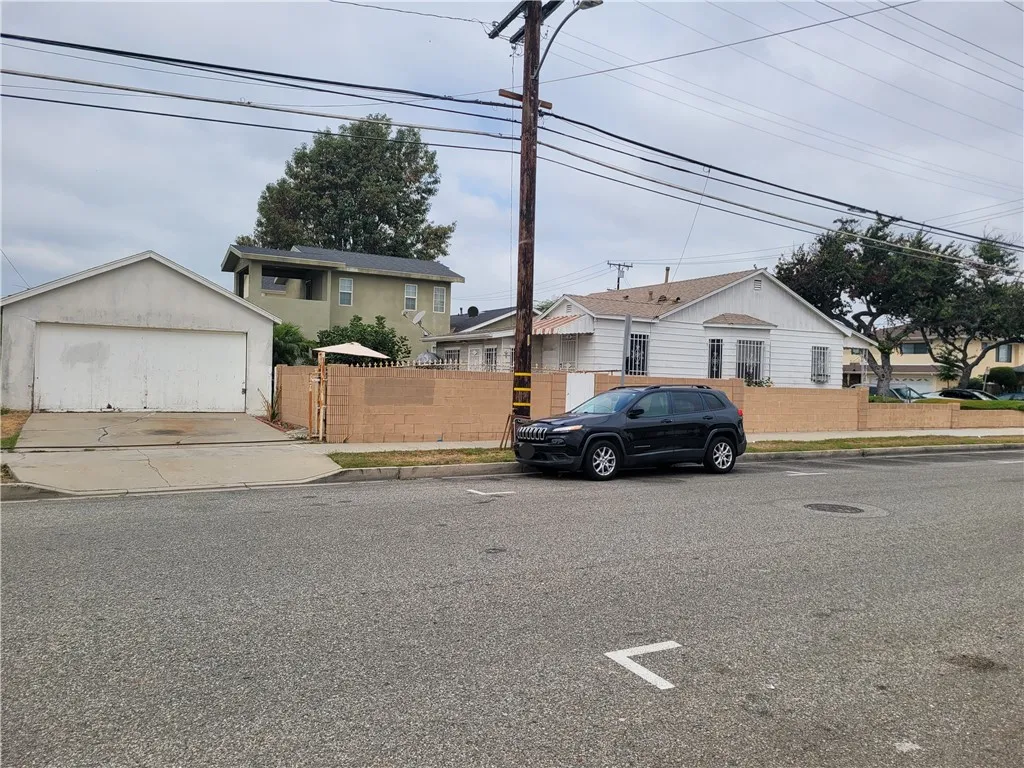4302 133rd, Hawthorne, CA, 90250