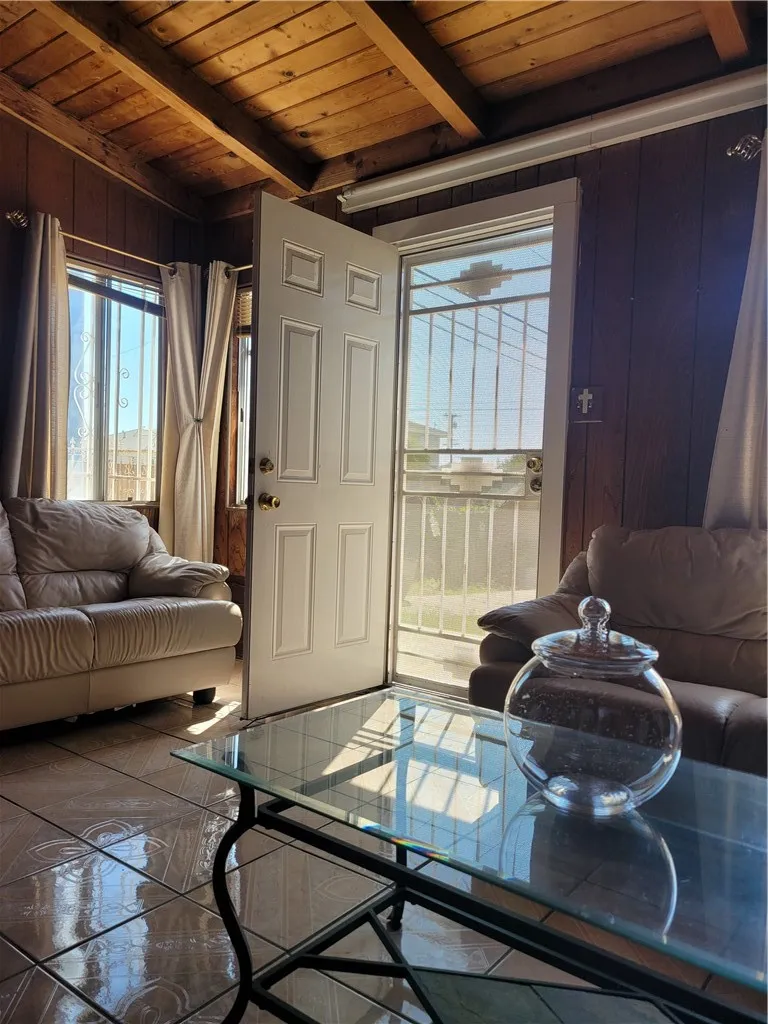 4302 133rd, Hawthorne, CA, 90250