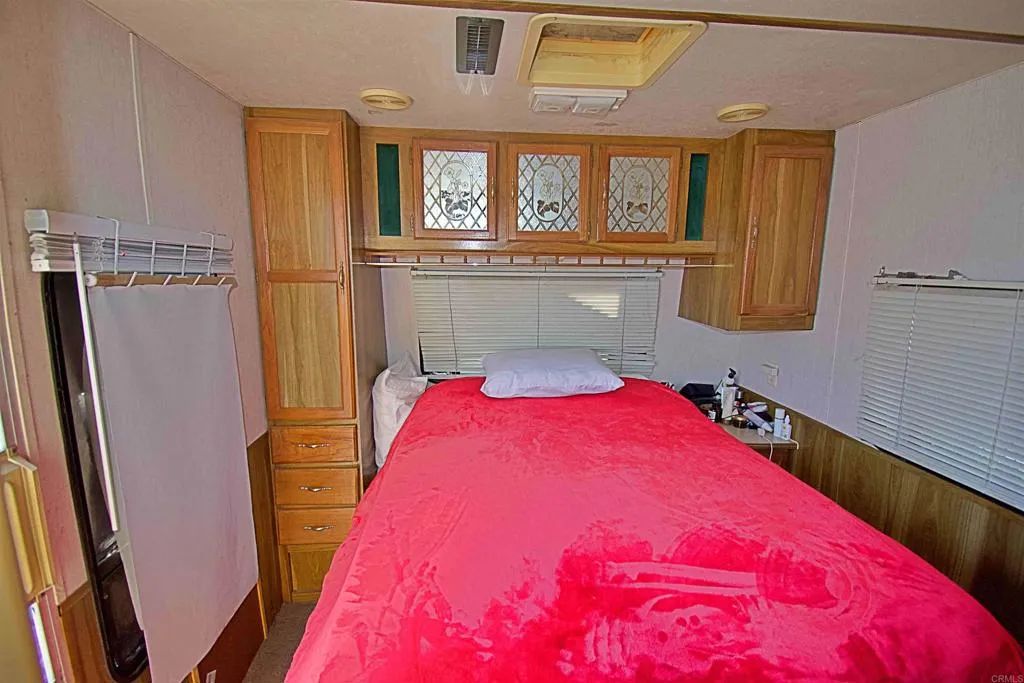 https://cdn.realtyfeed.com/cdn/127/306549177/12f4aab9f568d792616fa0d85d1c3f84.webp