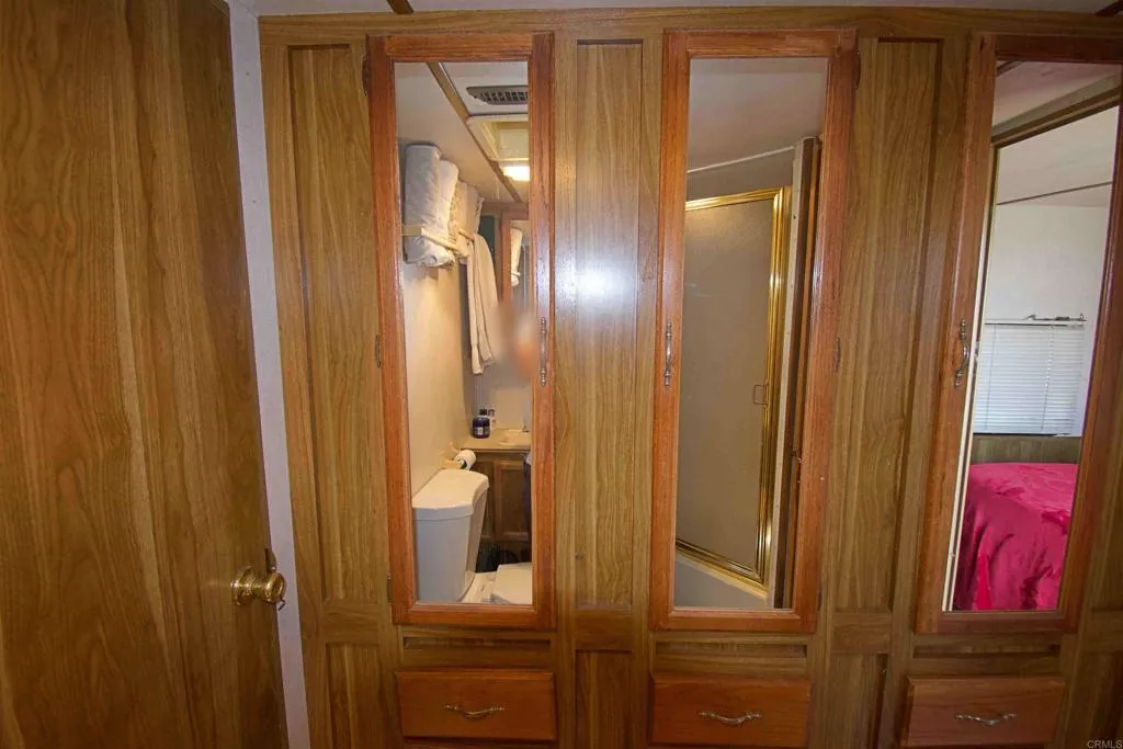 https://cdn.realtyfeed.com/cdn/127/306549177/5f909cf3115abea16448cfc28193cd9b.webp