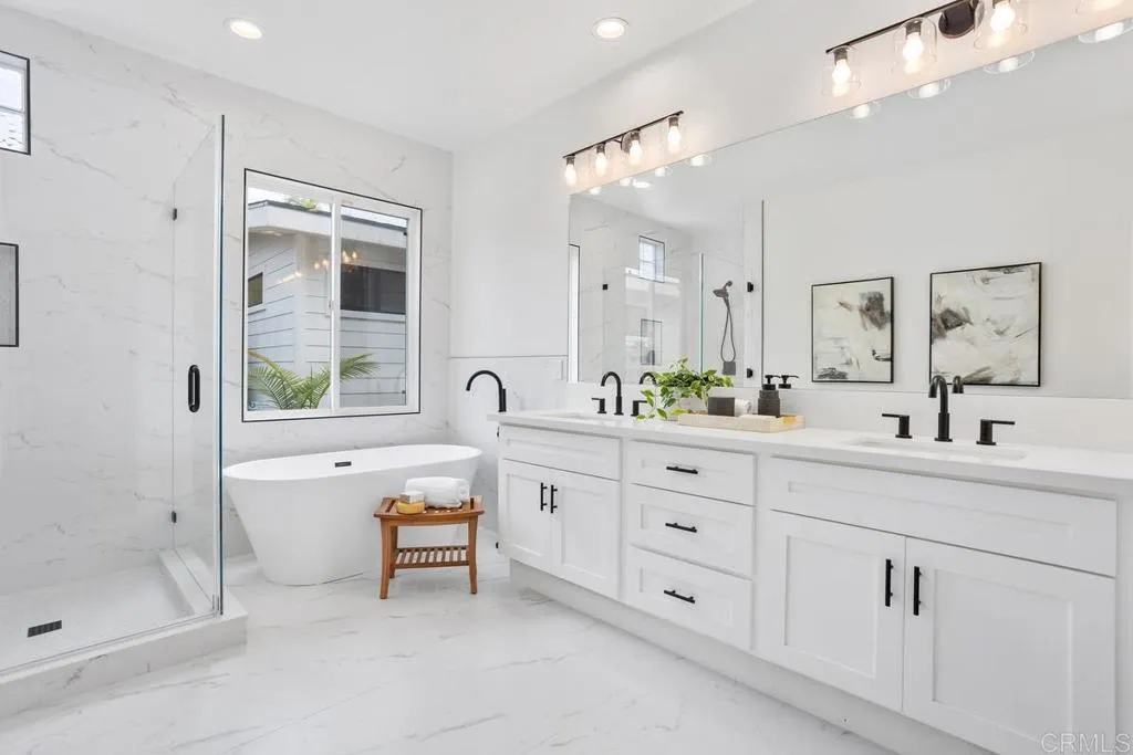 https://cdn.realtyfeed.com/cdn/127/306549216/0fe275d91a6b77af13e35341c00c6637.webp