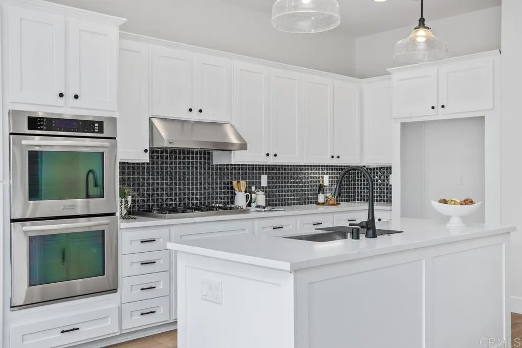 https://cdn.realtyfeed.com/cdn/127/306549216/a3ec59b6d9b9926a5cb3311aa7248246.webp