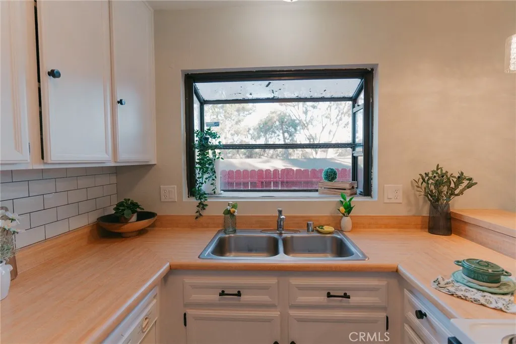 https://cdn.realtyfeed.com/cdn/127/306549226/1ba187726e99fa1026e2651c7e924cd1.webp