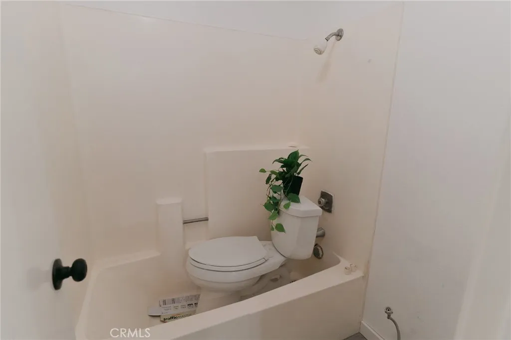 https://cdn.realtyfeed.com/cdn/127/306549226/4d442820566438dd29fe499c6a2e1d6d.webp
