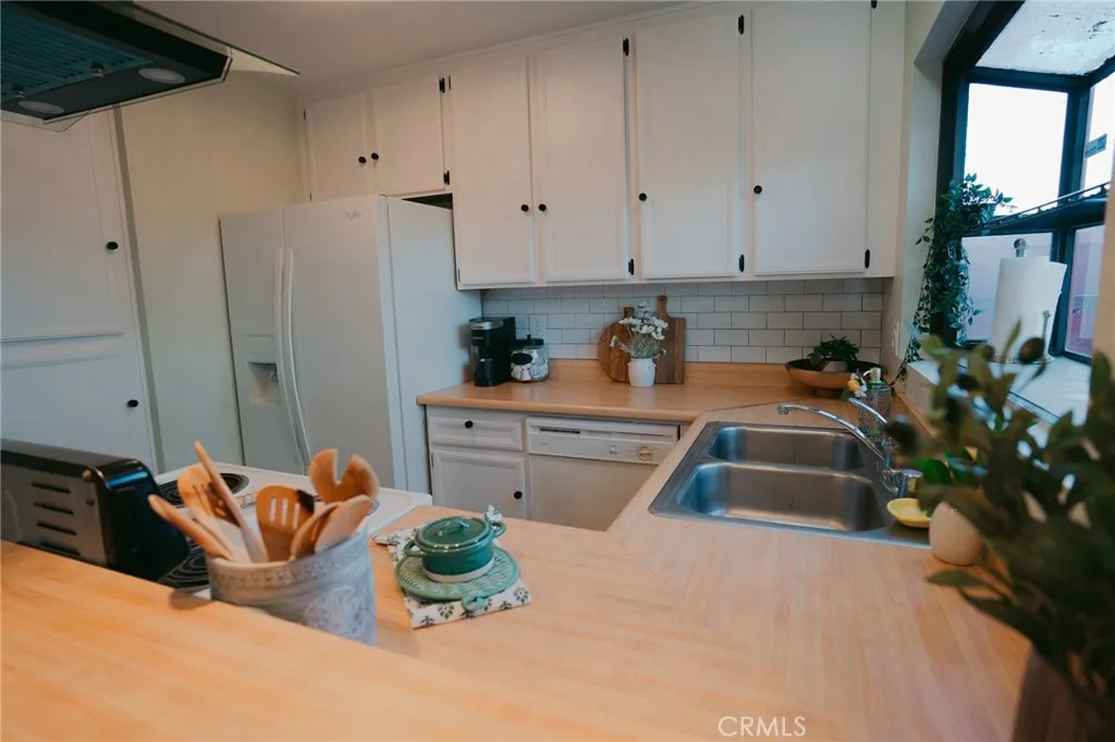 Photo #2: IG25222760 Listing 