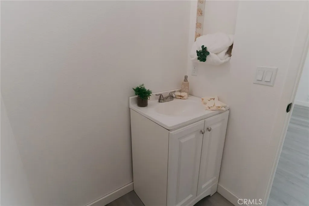 https://cdn.realtyfeed.com/cdn/127/306549226/f8cdbe809778e8a2cd51ddb81f8b453e.webp