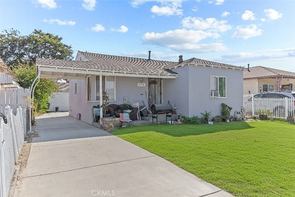 3738 E 53rd