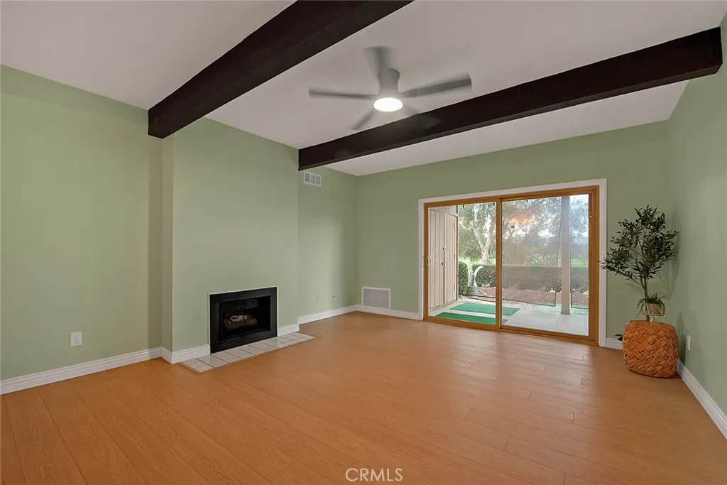 https://cdn.realtyfeed.com/cdn/127/306549306/44503270b1027d665ac34b159ed94f93.webp